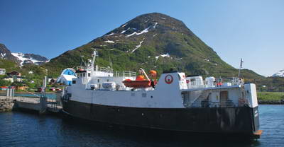 Trajekt pres fjord